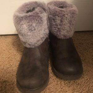 OshKosh Toddler Boots 🥾 - Size 10